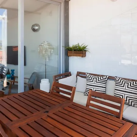 Appartement Amazing Rooftop Terrace With River And Historic View 4 Bedrooms 4 Bathrooms Ac 19th Century Building Chiado