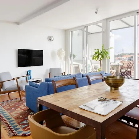 Apartamento Amazing Rooftop Terrace With River And Historic View 4 Bedrooms 4 Bathrooms Ac 19th Century Building Chiado