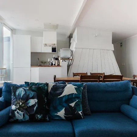 Apartamento Amazing Rooftop Terrace With River And Historic View 4 Bedrooms 4 Bathrooms Ac 19th Century Building Chiado