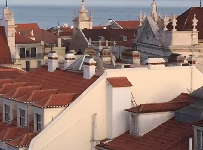 Amazing Rooftop Terrace With River And Historic View 4 Bedrooms 4 Bathrooms Ac 19th Century Building Chiado Лиссабон