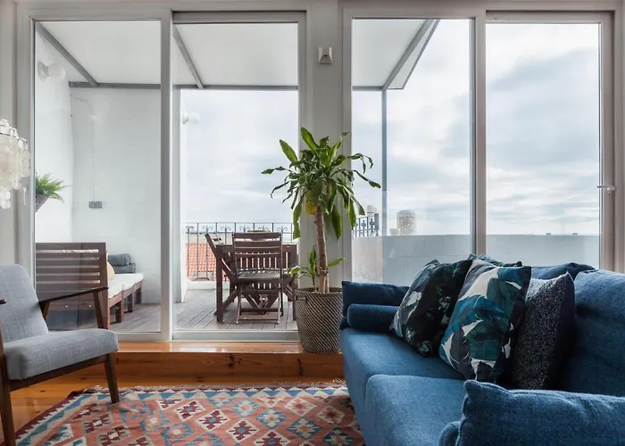Amazing Rooftop Terrace With River And Historic View 4 Bedrooms 4 Bathrooms Ac 19th Century Building Chiado Апартаменты