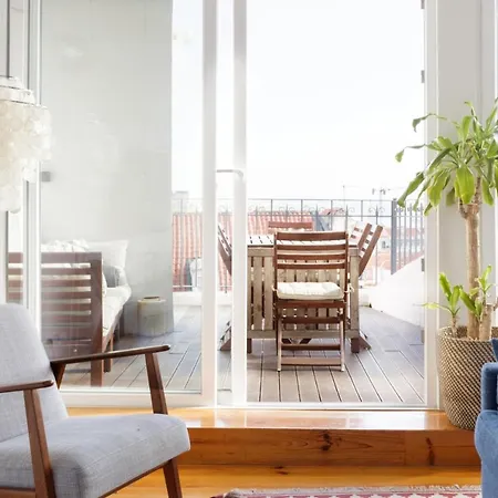 Appartamento Amazing Rooftop Terrace With River And Historic View 4 Bedrooms 4 Bathrooms Ac 19th Century Building Chiado Lisbona