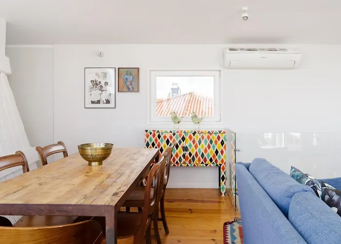 Amazing Rooftop Terrace With River And Historic View 4 Bedrooms 4 Bathrooms Ac 19th Century Building Chiado *