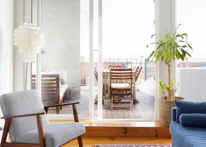 아파트 Amazing Rooftop Terrace With River And Historic View 4 Bedrooms 4 Bathrooms Ac 19th Century Building Chiado 리스본