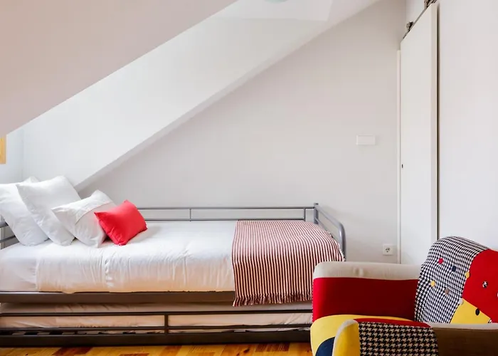 Amazing Rooftop Terrace With River And Historic View 4 Bedrooms 4 Bathrooms Ac 19th Century Building Chiado * 리스본