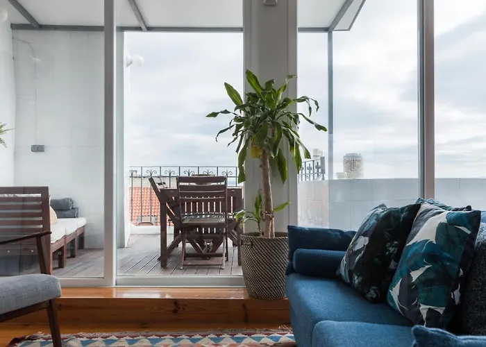 아파트 Amazing Rooftop Terrace With River And Historic View 4 Bedrooms 4 Bathrooms Ac 19th Century Building Chiado *